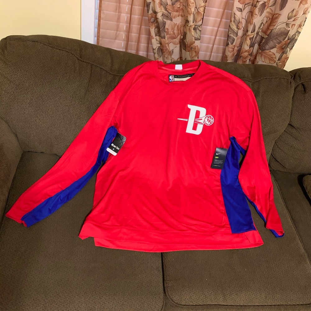 Nike Detroit Pistons NBA Long sleeve, XXL (New)